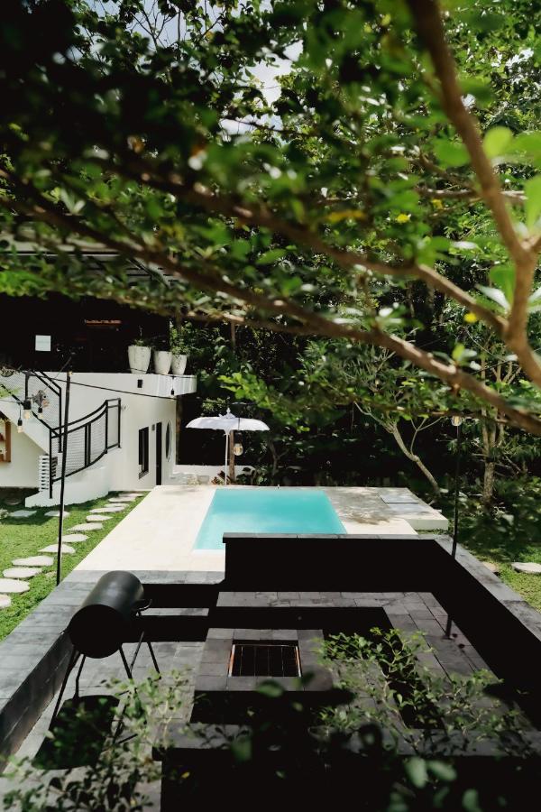 Villa The Volter Yogyakarta Ngingas Esterno foto